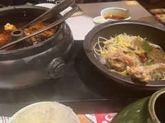 -云海肴·汽锅鸡·云南菜(天山百盛优客店)