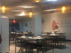 大堂-裕新楼粉面馆·石磨手工粉(四方坪店)