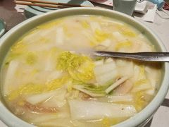 五花肉炖冻豆腐白菜-北李妈妈菜·海肠捞饭(高新万达店)