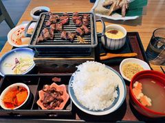 岩烧雪花牛肉定食-味太助·银饭食堂(中华城店)