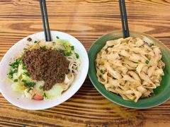 油泼肉酱面-小二面店