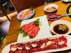 -炼火烤肉店