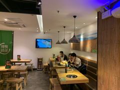 大堂-蒙自源米线大王(东站店)