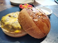 -HIGH FIVE哈福手工汉堡(桂林路店)