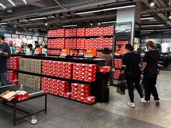 -NIKE上海青浦优选体验店