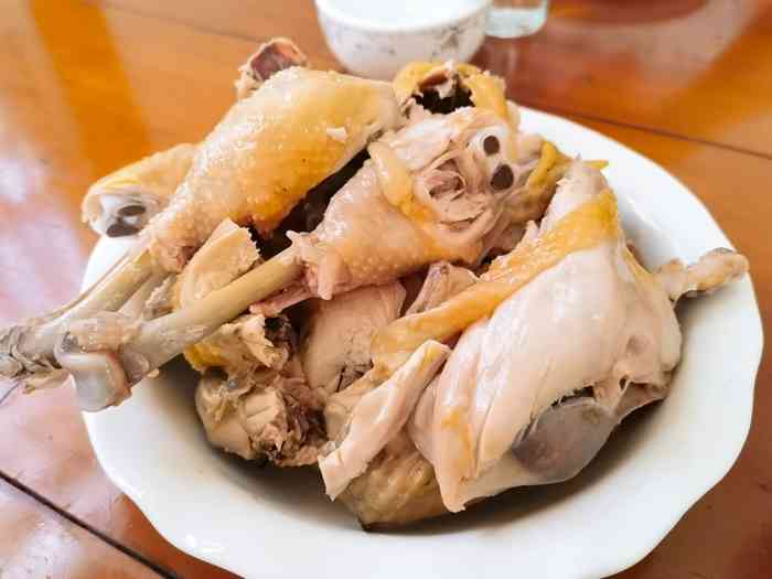 洪蓝手抓鸡老鹅店-"路边随便找的,离无想山很近,国庆人气很旺.