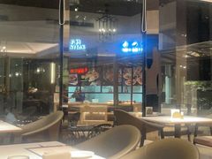 -翔丰国际酒店海鲜自助晚餐