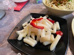 爽口藕带-巴厘龙虾·榜首油焖大虾(音乐学院·沿江酒馆店)