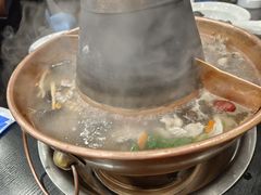 -楼外楼大刀肉传统火锅居(幸福街店)