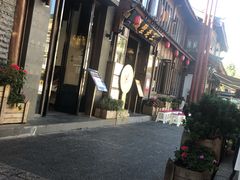 -隔壁老王·家常云南菜(花巷店)