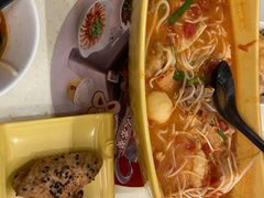 -谭仔米线(皇庭广场店)
