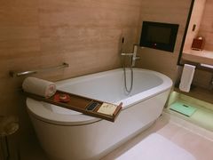 -上海衡山路十二号华邑酒店
