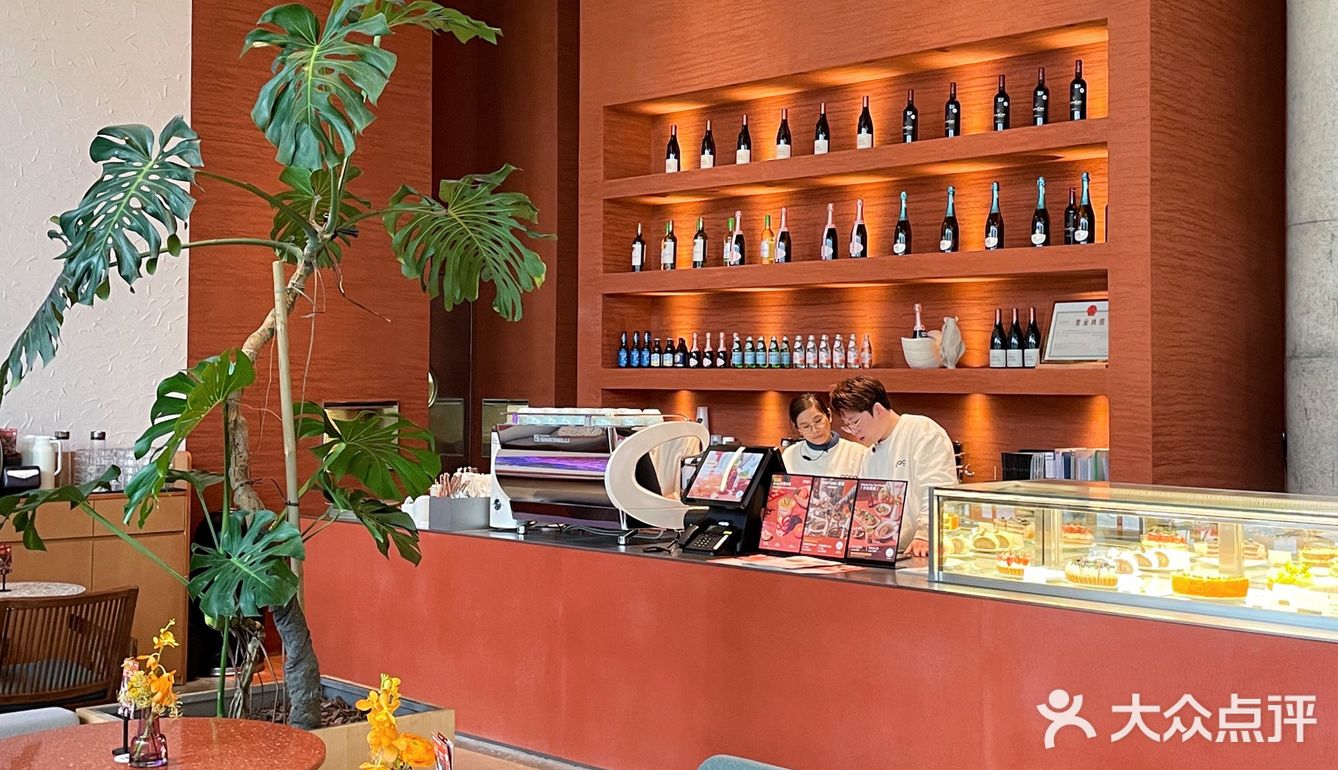 不穿正式点都不敢进这家gaga😅