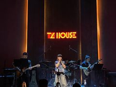 -TZ House音乐现场(来福士中心店)