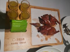 烤乳鸽-汤城小厨•粤菜•靓汤(苏州街店)