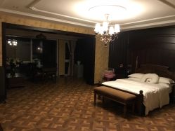 -月之旅·尊 高端月子会所(科馨别墅一店)