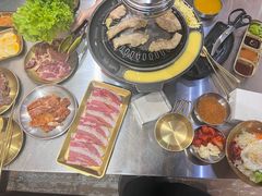 -胡悦里韩式烤肉(芝罘万达广场店)