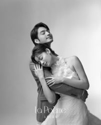 -乐派诗婚纱摄影