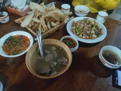 -汤锅大王(新平曹苏黄牛汤锅有限公司)