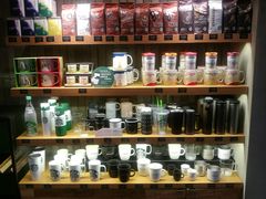 零售区-星巴克(广州动漫星城东区店)