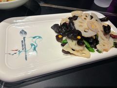 -粉墨特色菜·烧烤音乐酒馆