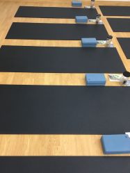 -LU YOGA（露瑜伽）专业瑜伽馆