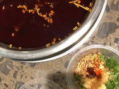 -肖肖酸萝卜鱼火锅(总店)