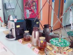 -茂菊口腔连锁(浦东南路店)