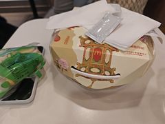 -麦当劳(上海虹桥站30B检票口楼上)