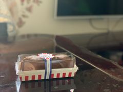 特浓巧克力卷蛋糕-红宝石·鲜奶小方(长阳店)