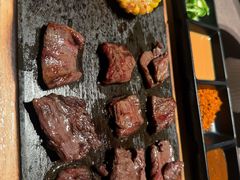 -左庭右院鲜牛肉火锅黑金店(陆家嘴中心店)