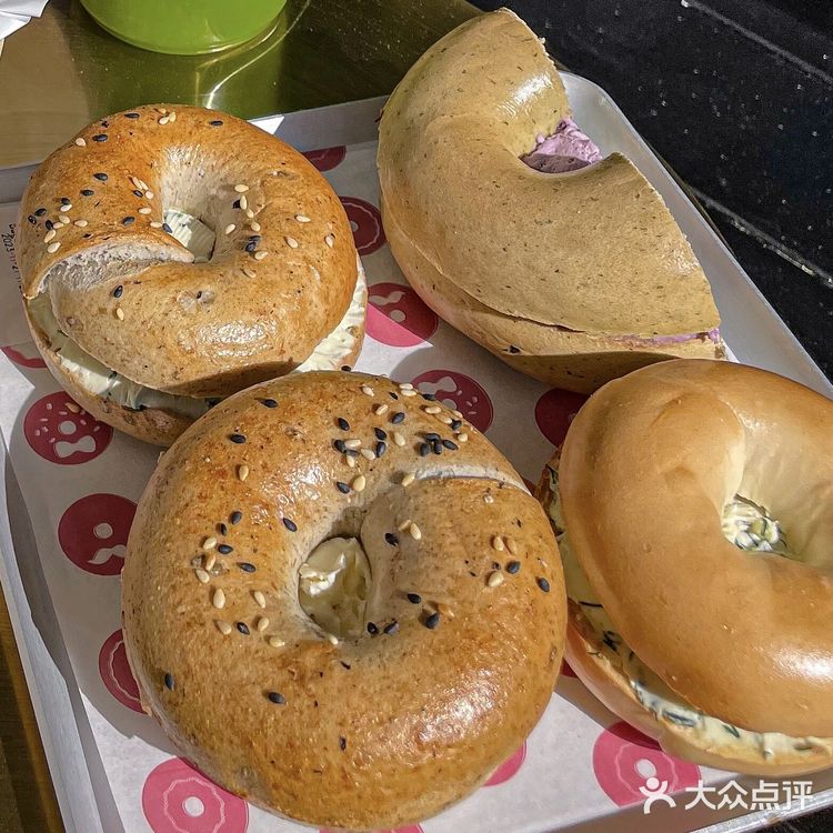 上海新开的贝果专门店！！面包脑袋狂喜！