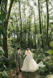 -雪中彩影婚纱摄影·微光艺术中心