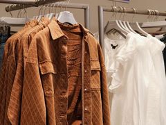 -URBAN REVIVO(七宝领展广场店)