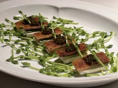 鱼子酱脆皮松板肉-解香楼(八盘岭路店)