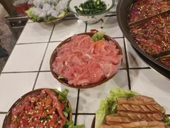 -财二舅火锅招待所