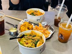 -W COLLECTIVE  DESSERT SHOP