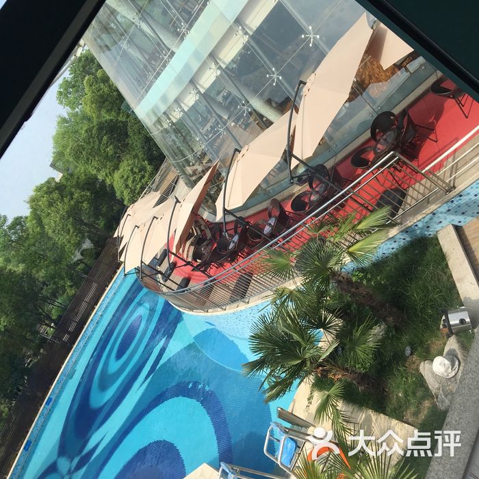 穗乃花晴朗谷汗蒸洗浴