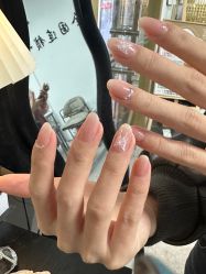 -芊屿芊浔美甲