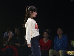 -潮童星少儿模特时尚中心(黄浦博荟广场店)