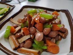 凉拌芹菜花生-盈盈特色馄饨馆(天台路小区店)