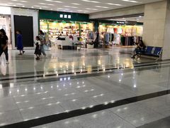 -浙江华贸鞋业服饰城