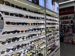 -盛世明眼镜(西单明珠商场店)
