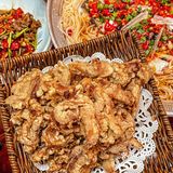 这家湘菜馆让我着迷的竟然是这盘小肉条‼️ 