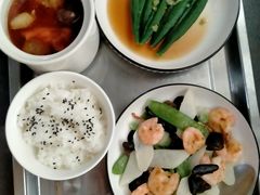 -臻爱住家月嫂育儿嫂(万达店)