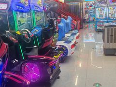 -爱玩嘉年华(龙湖曲江天街店)