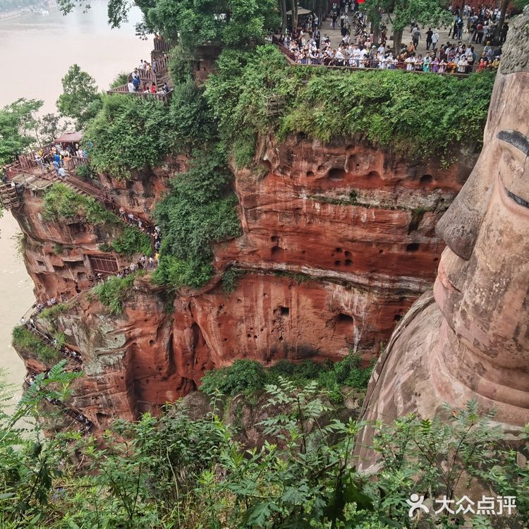 风景还是挺不错的，里面主要就是爬阶梯，因为时间原因