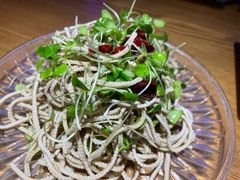 香椿苗豆腐丝-谢蟹浓·肉蟹煲(新奥店)