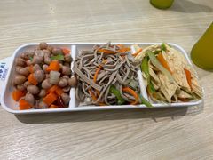 特色凉菜-丝路伊兰·兰州牛肉面(马连道店)