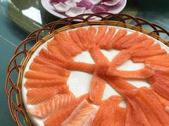 -东江湖游水三文鱼美食城